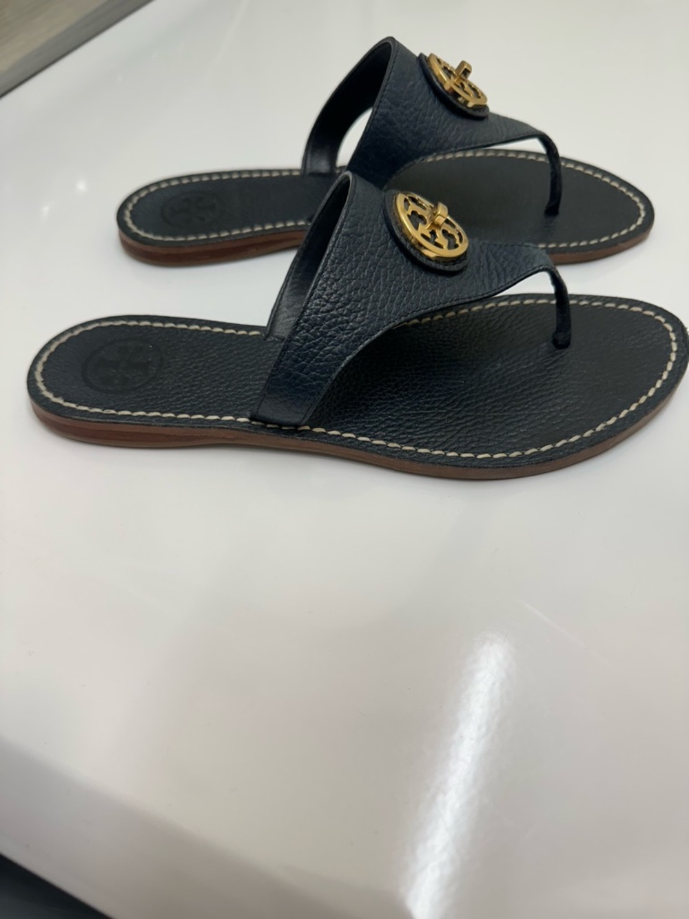 Tory Burch Navy Leather Logo Thong Sandals with Gold Medallions - Picture 2 of 6